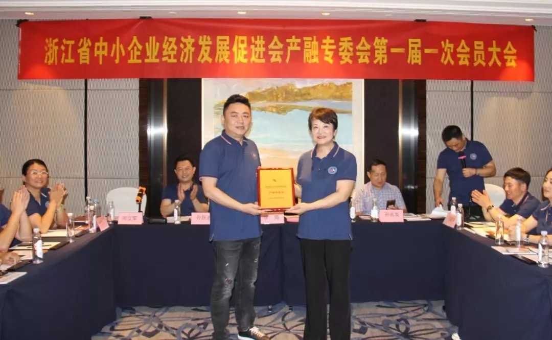 1566280311869079.jpg 640.webp (4).jpg