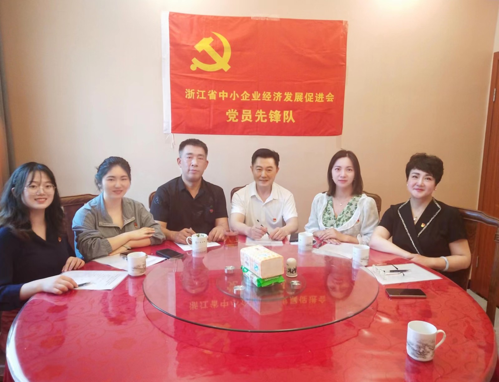 1656909208429675.jpg 69af6904f2b30f2aae3e2df2c1d50ae.jpg